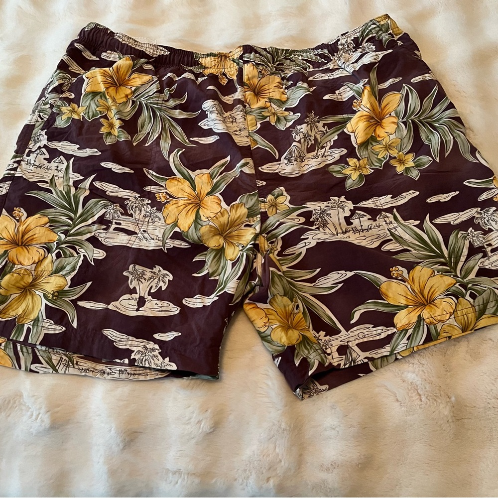 Tommy Bahama Tropical Floral Men's Hybrid Shorts